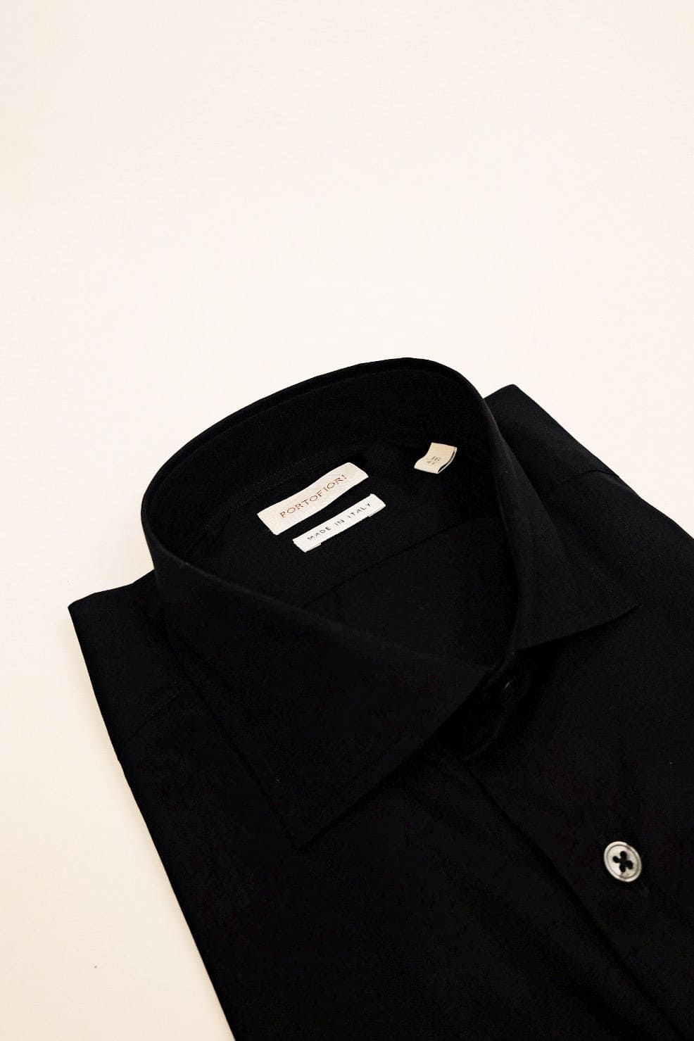 camicia da donna tinta unita di cotone popeline nera made in italy