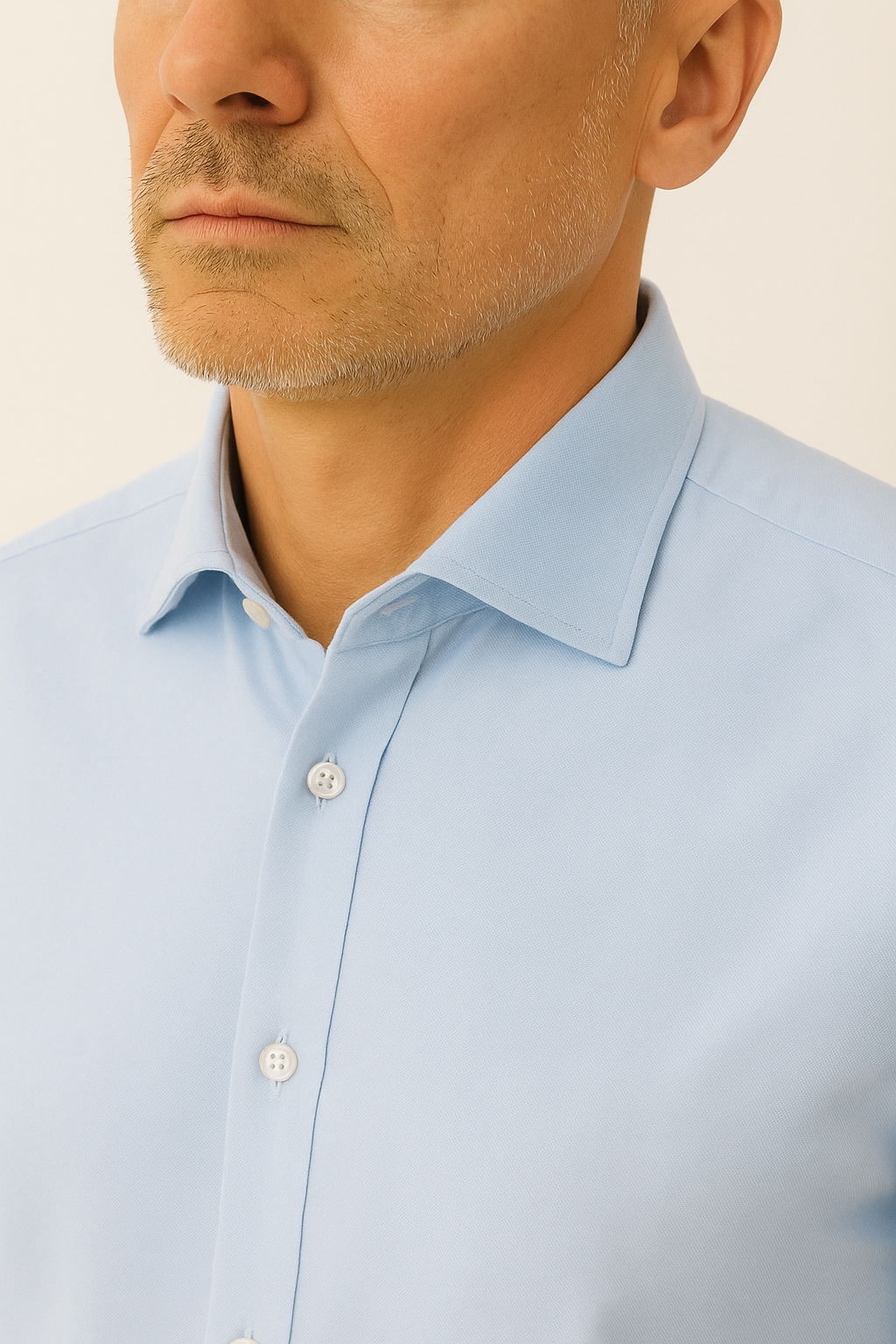 Camicia collo francese tinta unita azzurra da uomo Made in Italy 