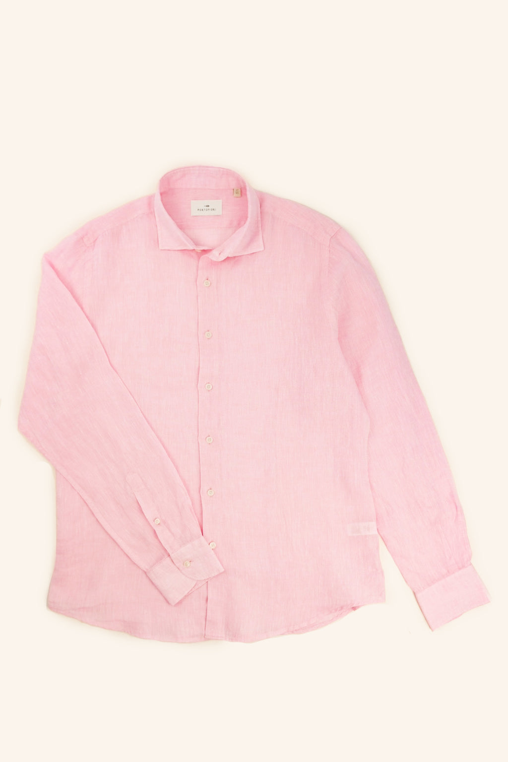 Camicia da uomo in lino rosa, 100% made in Italy, firmata Portofiori. Elegante, leggera e ideale per l’estate.