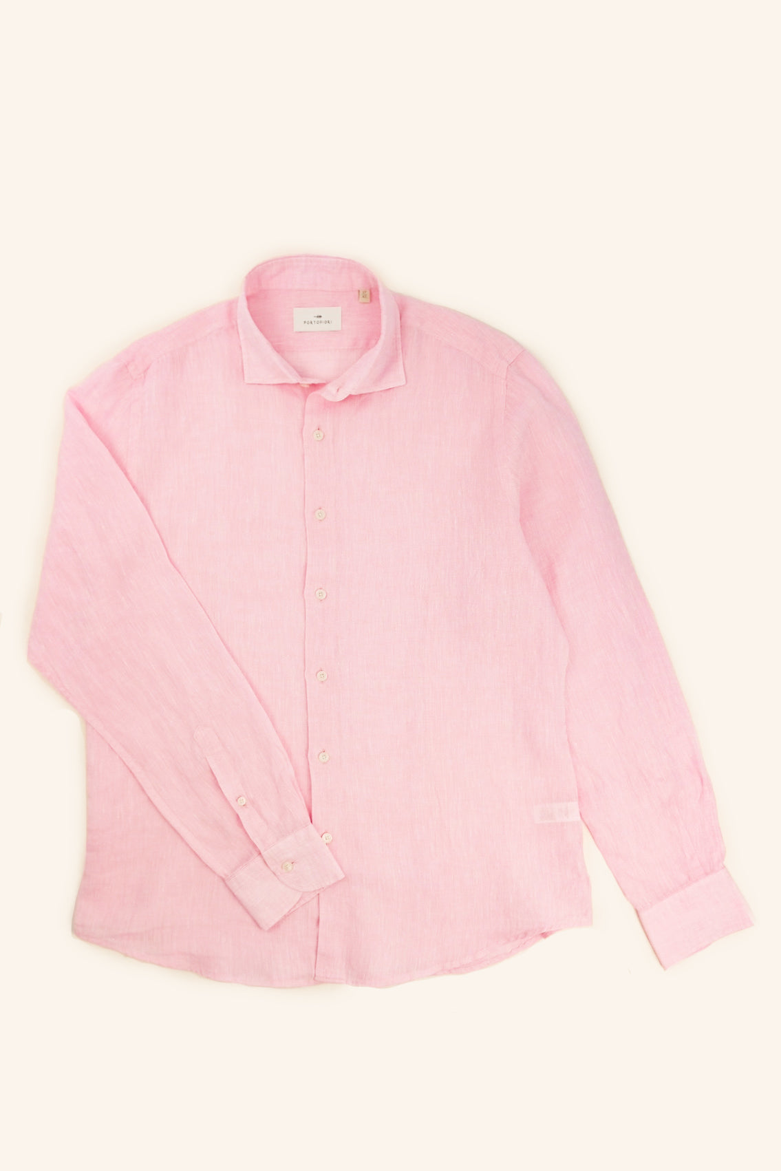 Camicia da uomo in lino rosa, 100% made in Italy, firmata Portofiori. Elegante, leggera e ideale per l’estate.