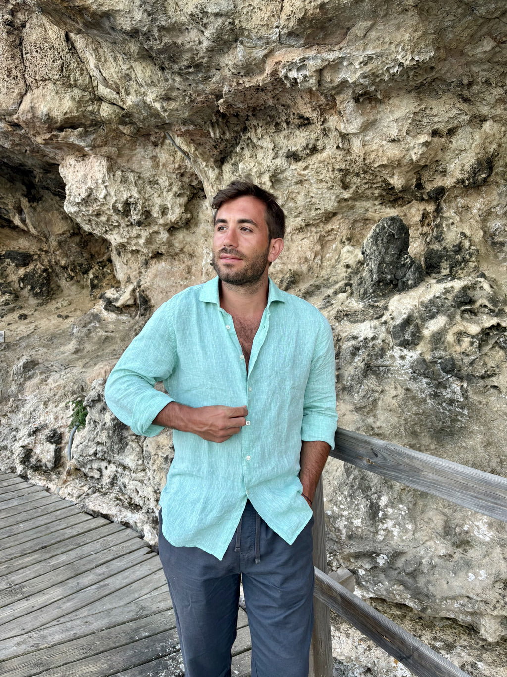 camicia di lino verde da uomo made in italy