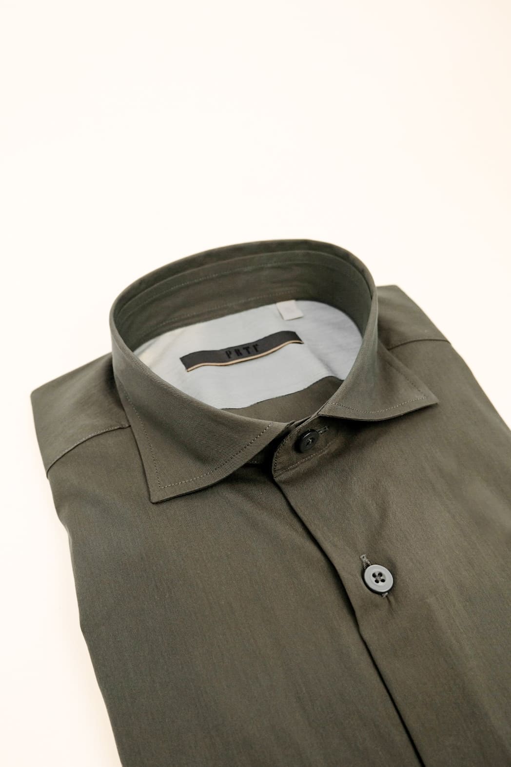 camicia da donna tinta unita popeline verde militare made in italy