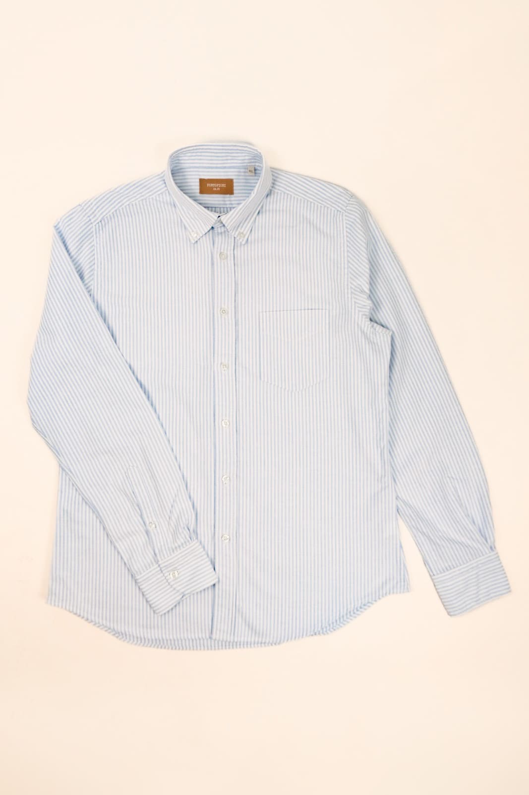 Camicia in oxford di cotone fantasia riga stretta azzurra collo bottoncino