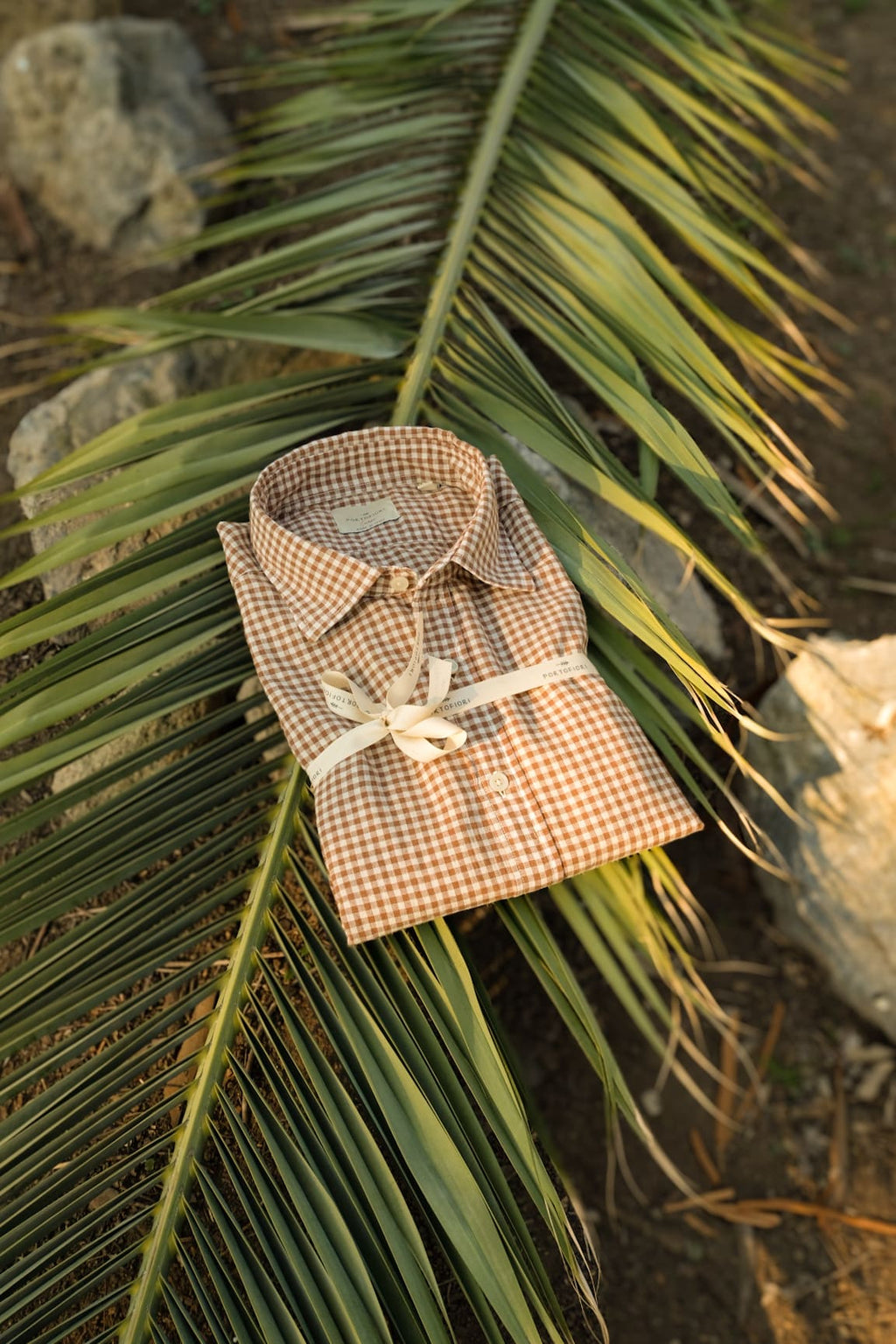 camicia da uomo in lino quadrettino vichy beige e marrone made in italy
