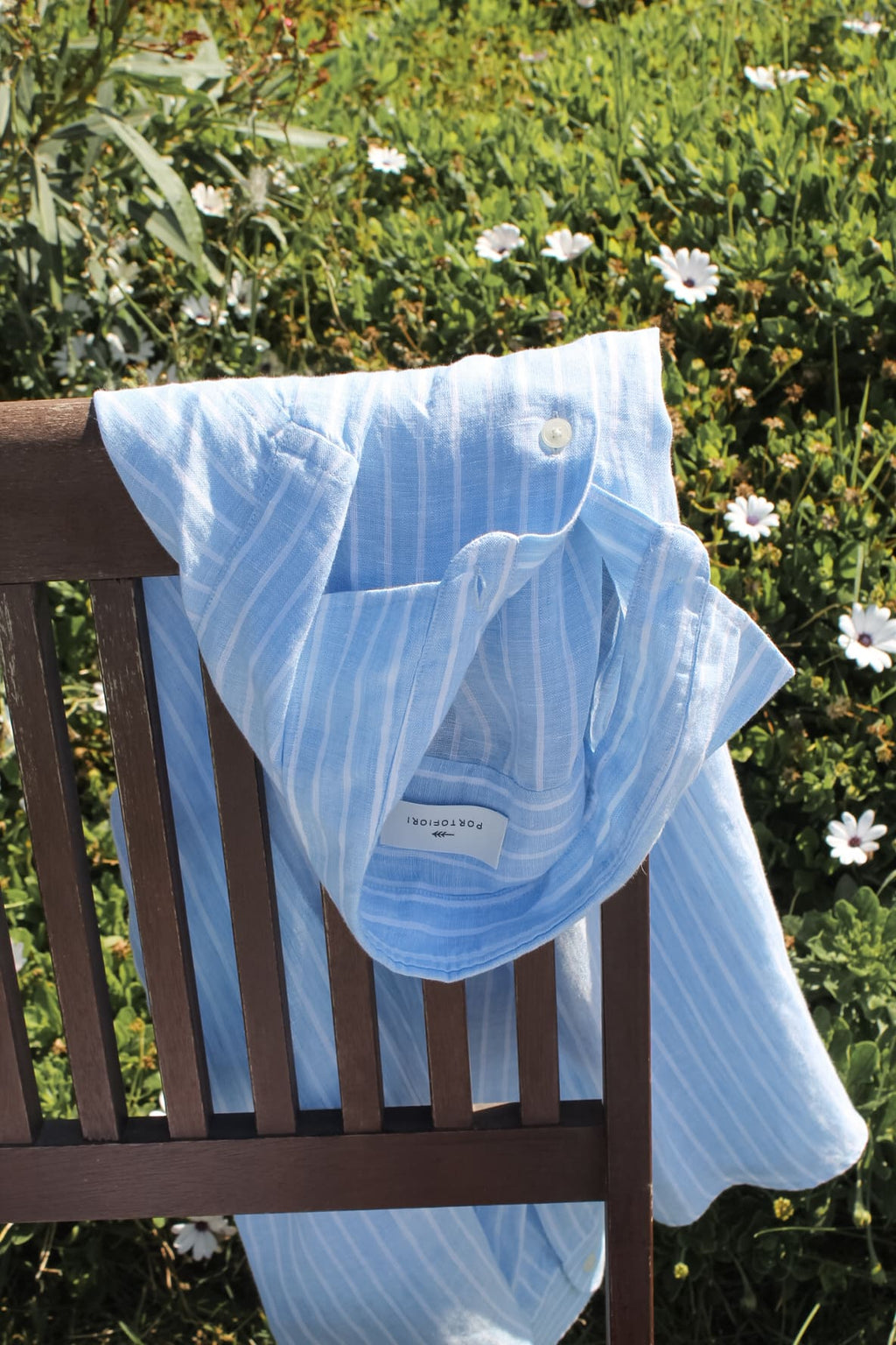 camicia di lino rigata azzurra da uomo made in italy
