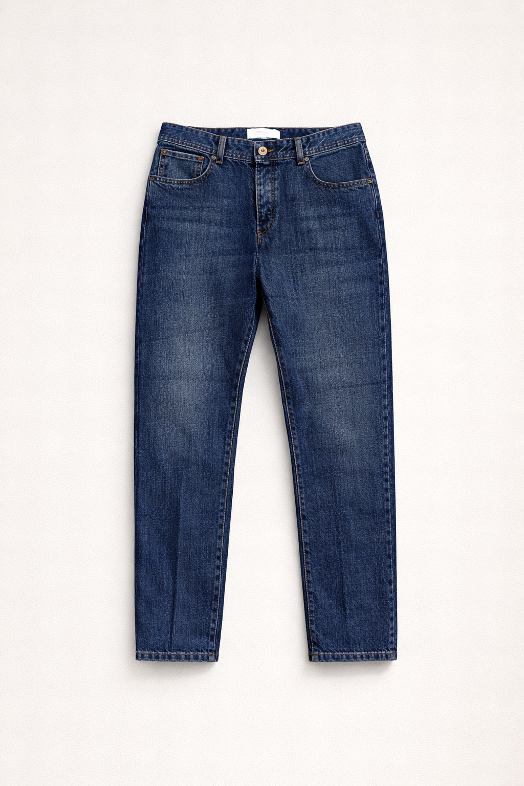 jeans-denim-blu-medio-uomo-made-in-italy-still-life_