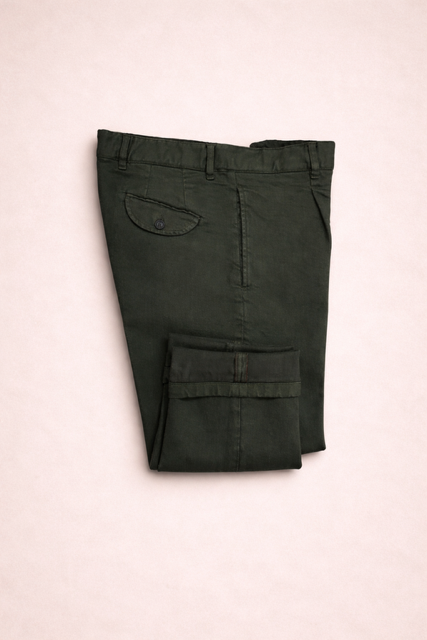 pantalone-cotone-verde-uomo-made-in-italy-still-life-piegato