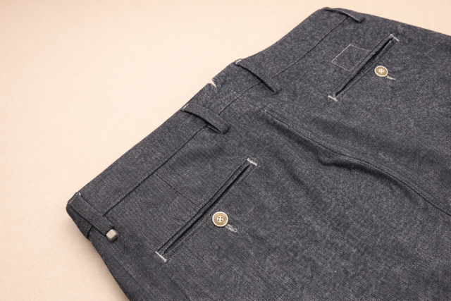 pantalone-lana-fustagno-blu-uomo-made-in-italy-still-life-retro-dettaglio