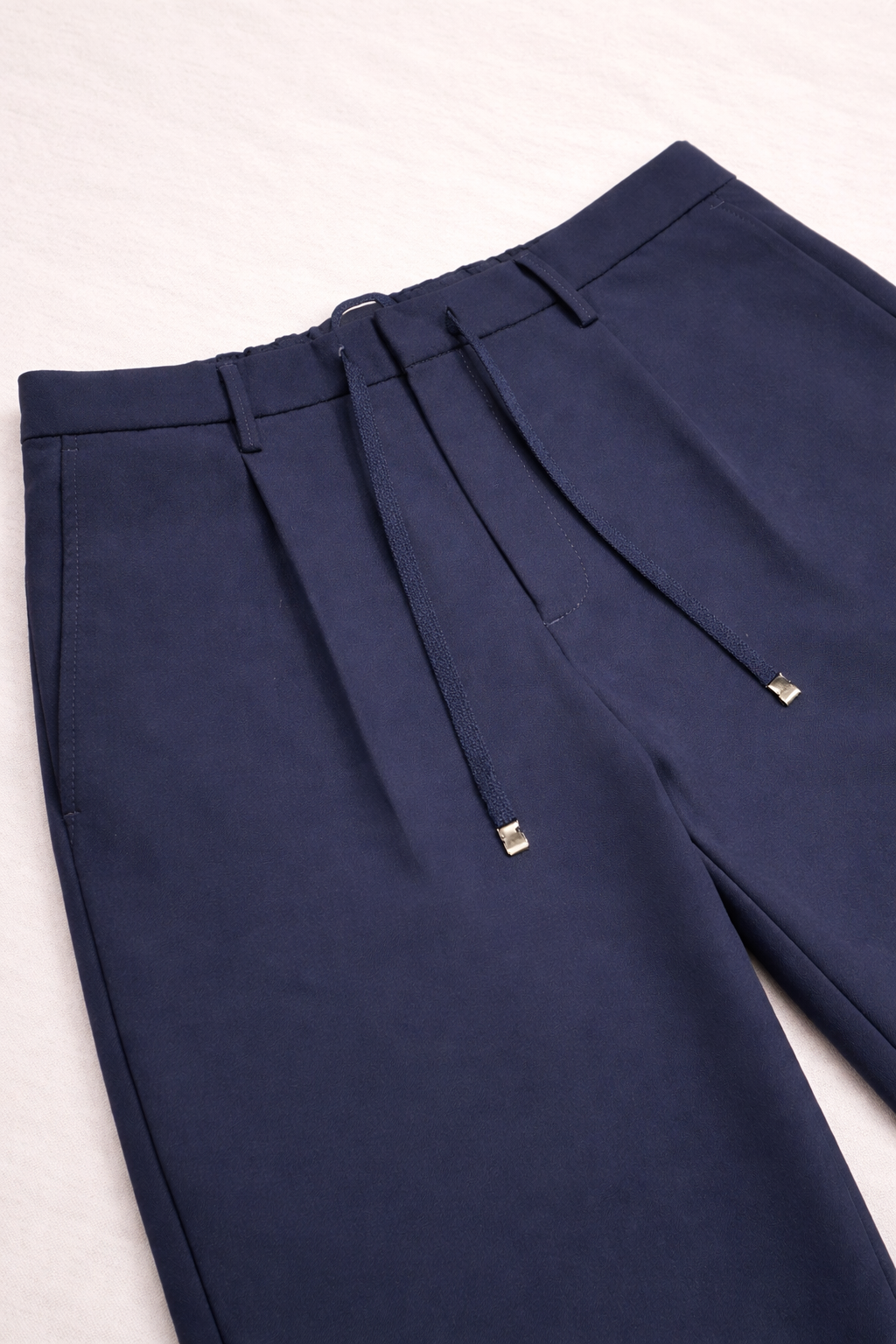 pantalone-tessuto-tecnico-uomo-made-in-italy-blu-no-iron-dettagli