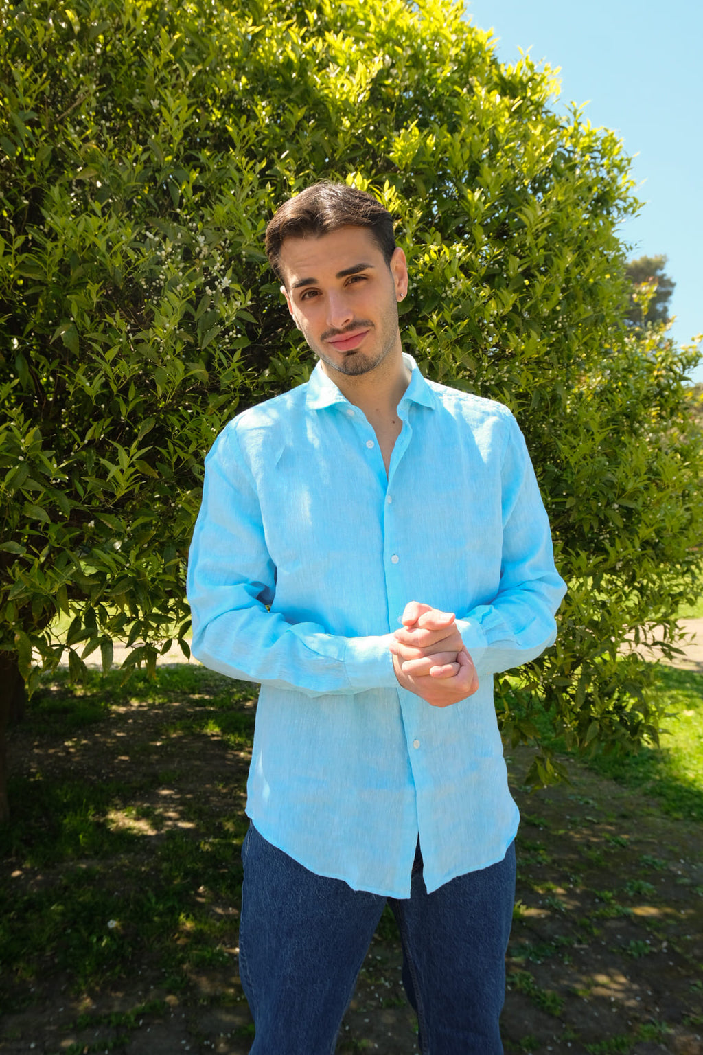 camicia estiva di lino azzurra da uomo made in italy